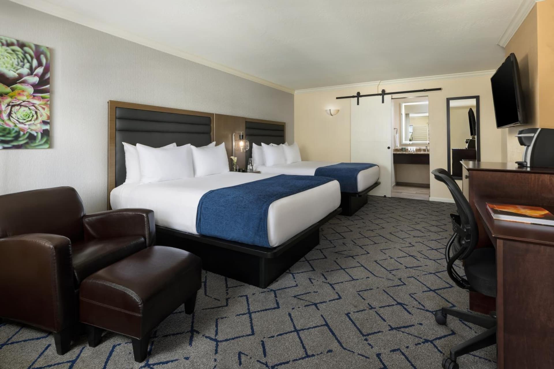 Kimpton Miralina Resort and Villas by IHG gallery photo in Scottsdale, AZ — image 39