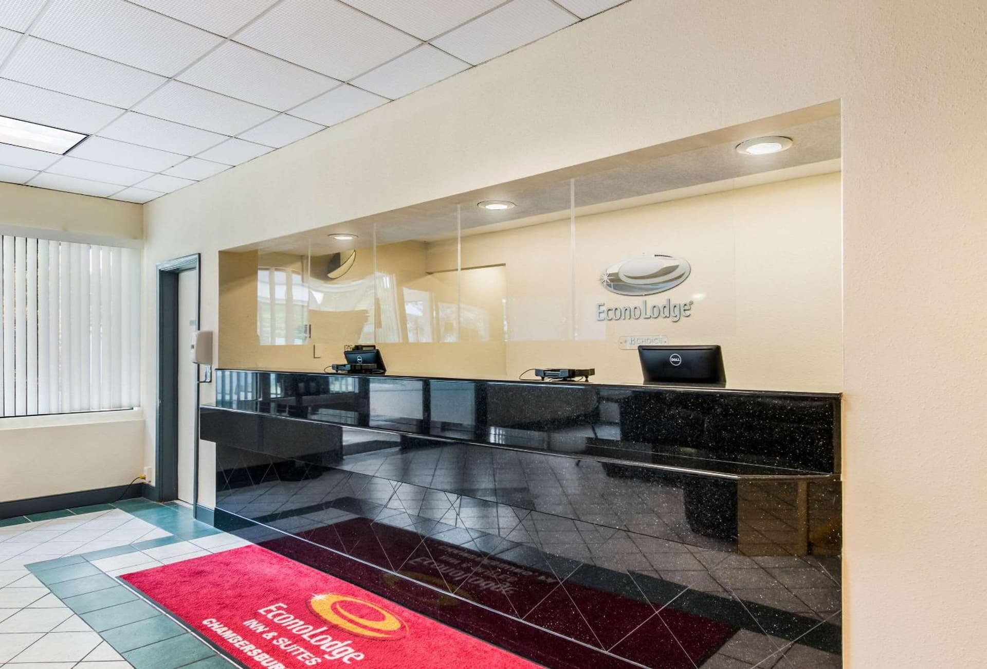 Econo Lodge Inn & Suites Chambersburg Central property views in Chambersburg, PA — gallery photo 3