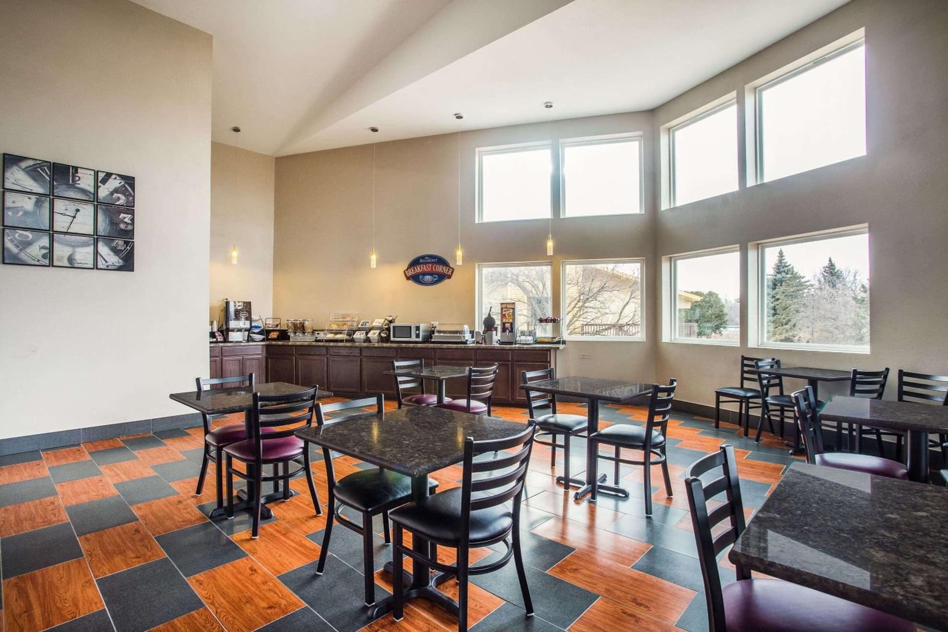 Baymont by Wyndham Appleton interior in Appleton, WI — gallery photo 2