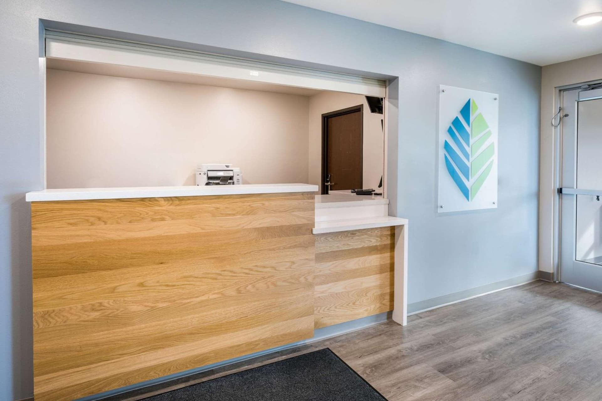 WoodSpring Suites Elgin - Chicago gallery photo in Elgin, IL — image 30