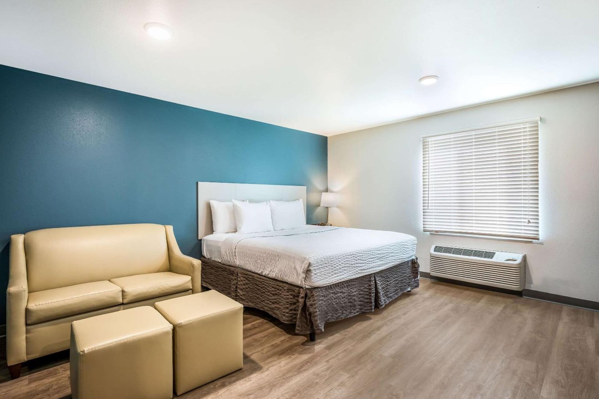 WoodSpring Suites Elgin - Chicago gallery photo in Elgin, IL — image 20
