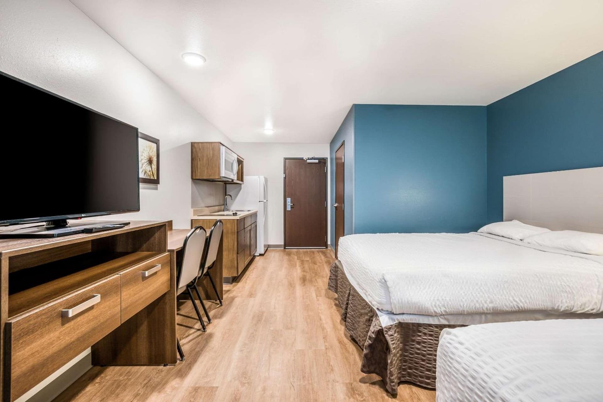 WoodSpring Suites Elgin - Chicago gallery photo in Elgin, IL — image 19