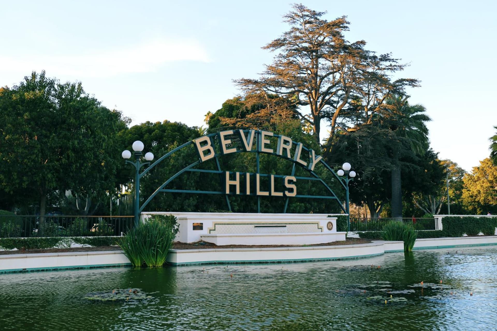 Montrose at Beverly Hills gallery photo in Los Angeles, CA — image 23