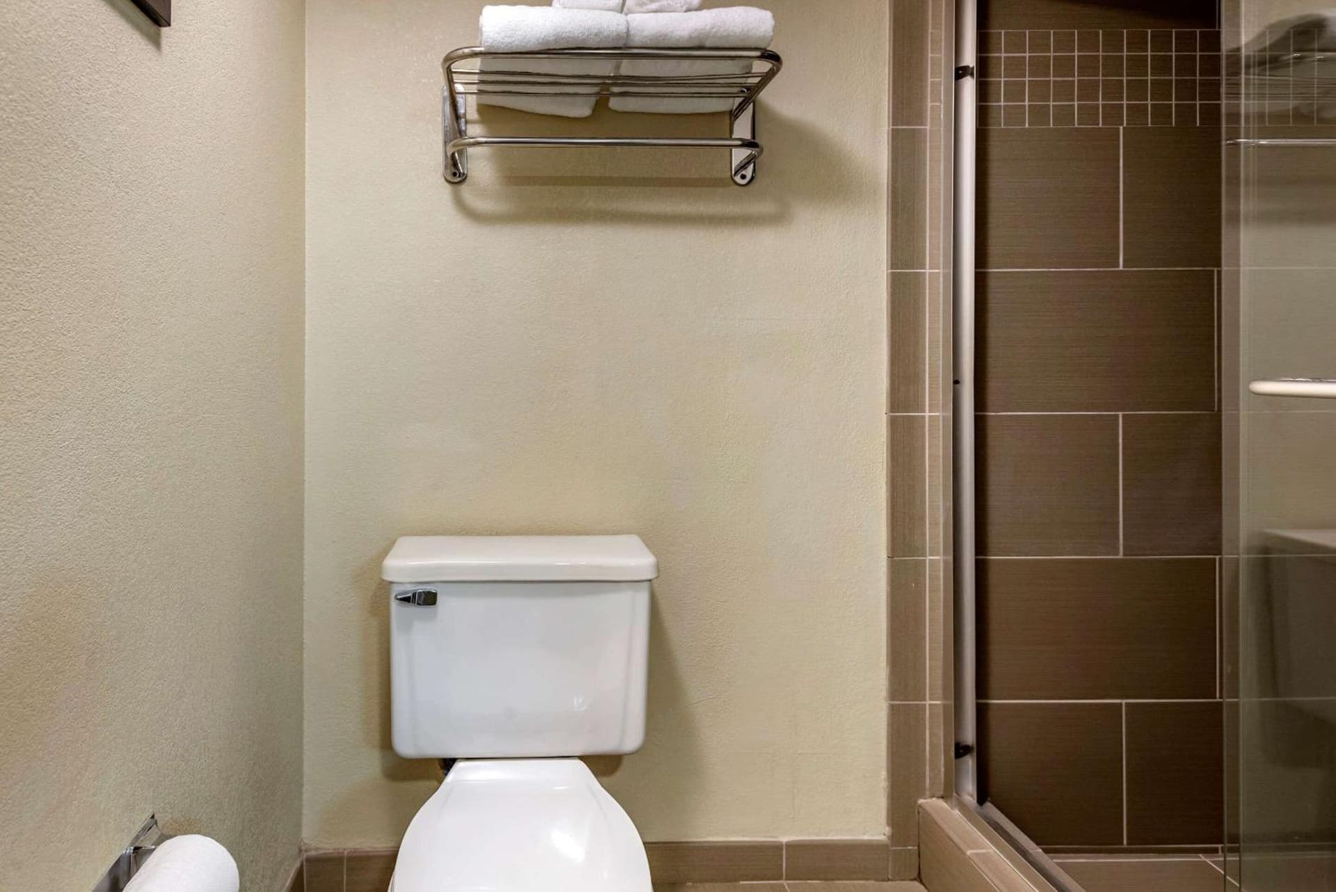 Comfort Suites Bethlehem Near Lehigh University and LVI Airport gallery photo in Bethlehem, PA — image 20