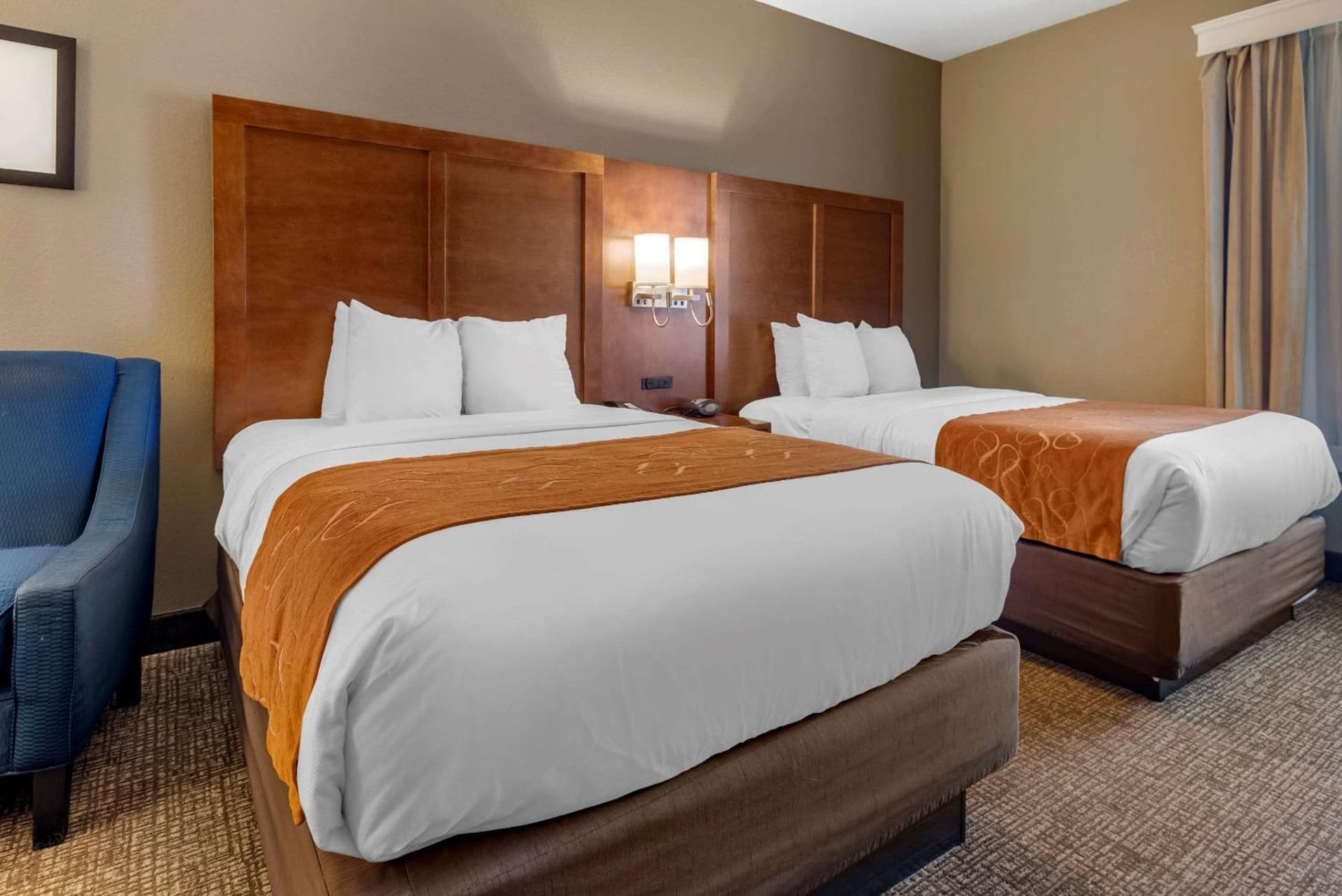 Comfort Suites Bethlehem Near Lehigh University and LVI Airport gallery photo in Bethlehem, PA — image 10
