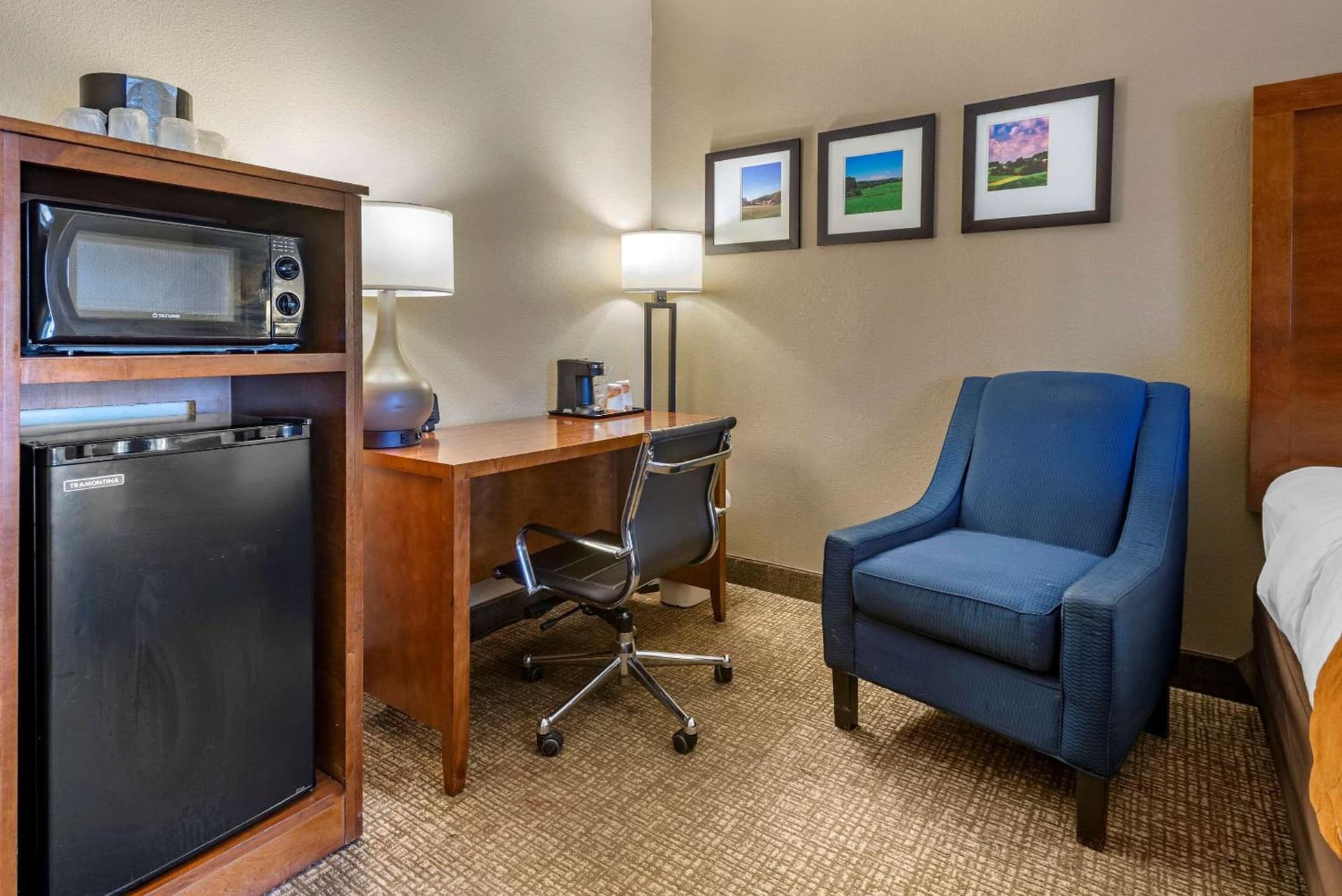 Comfort Suites Bethlehem Near Lehigh University and LVI Airport gallery photo in Bethlehem, PA — image 6