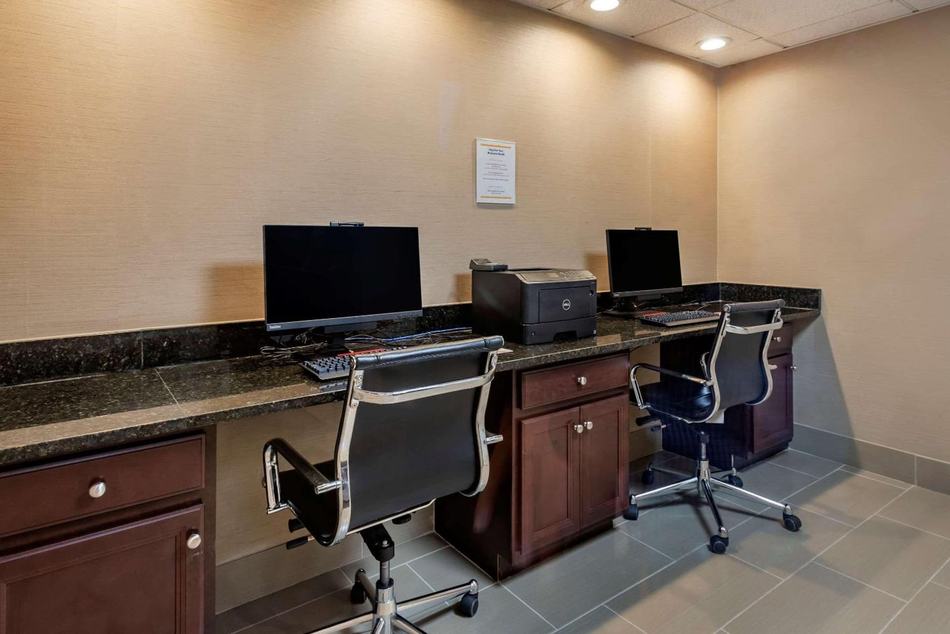 Comfort Suites Bethlehem Near Lehigh University and LVI Airport property views in Bethlehem, PA — gallery photo 3