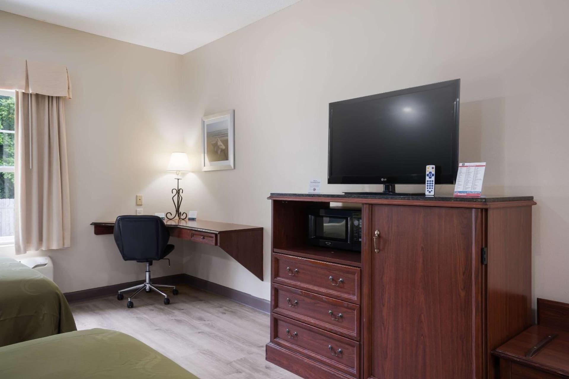 Quality Inn Wilmington gallery photo in Wilmington, NC — image 10