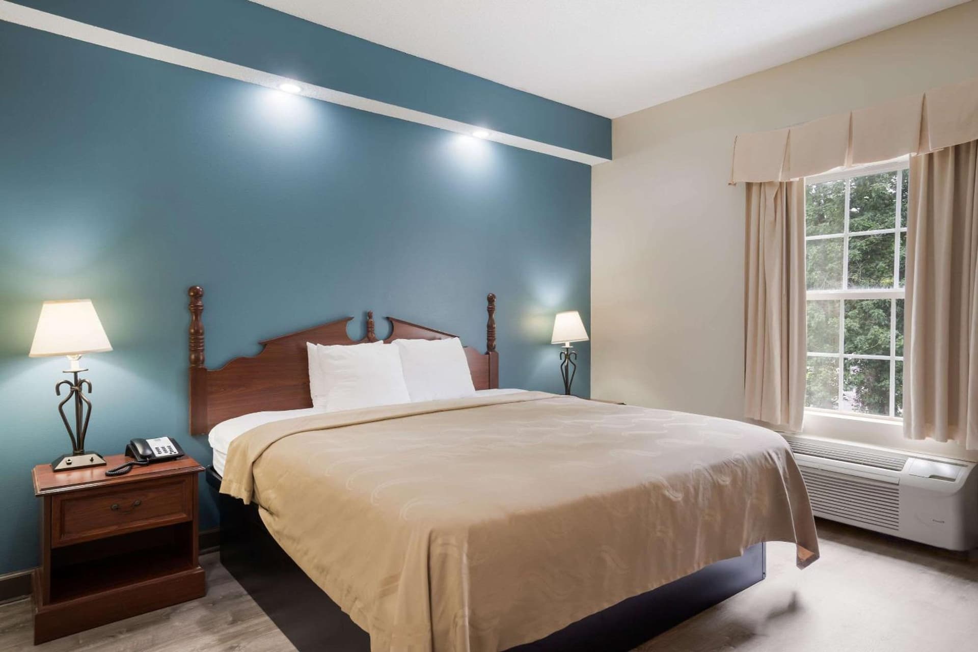Quality Inn Wilmington gallery photo in Wilmington, NC — image 13