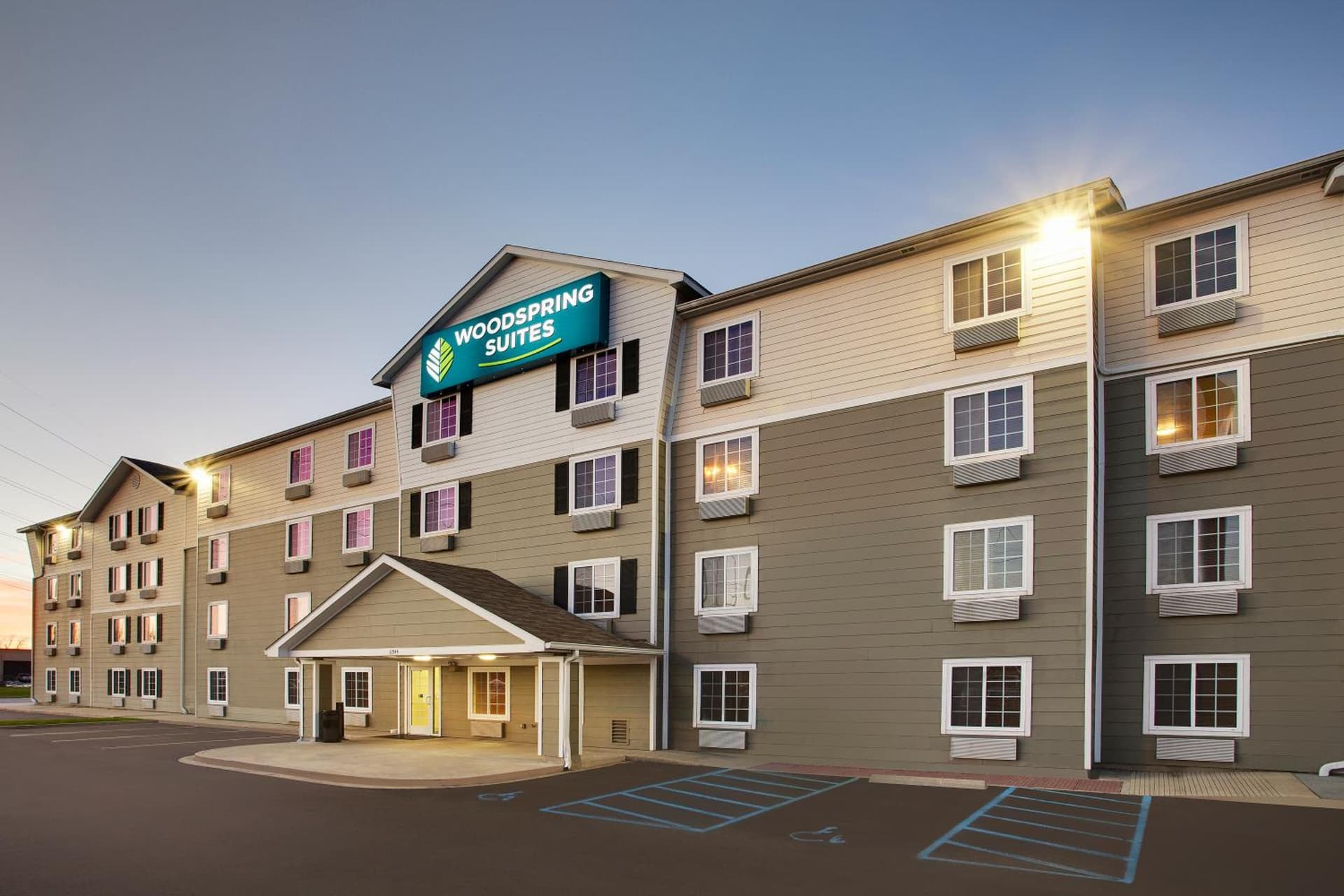 WoodSpring Suites Baton Rouge East I-12 gallery photo in Baton Rouge, LA — image 9