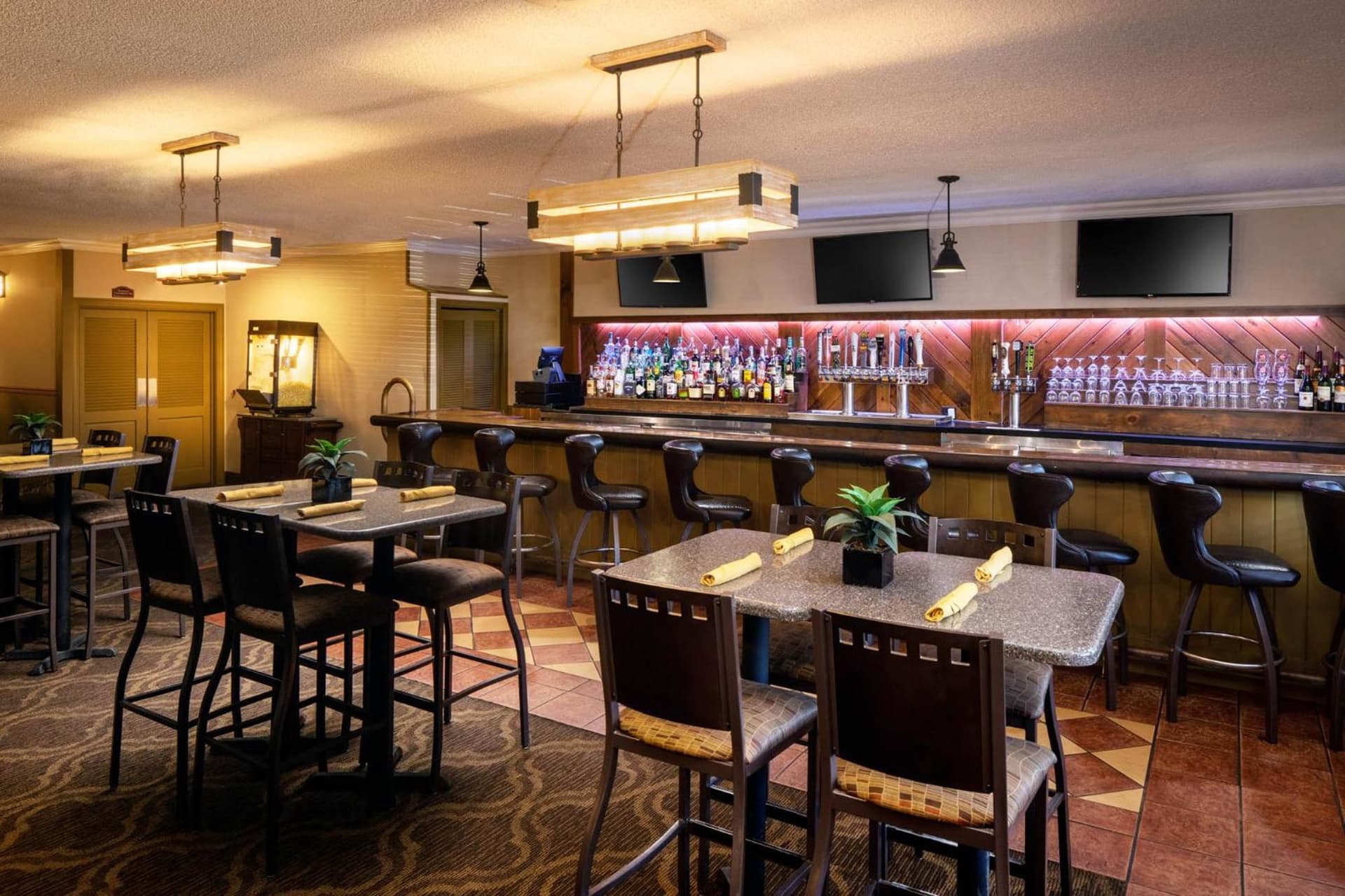 Best Western University Inn gallery photo in Canton — image 15