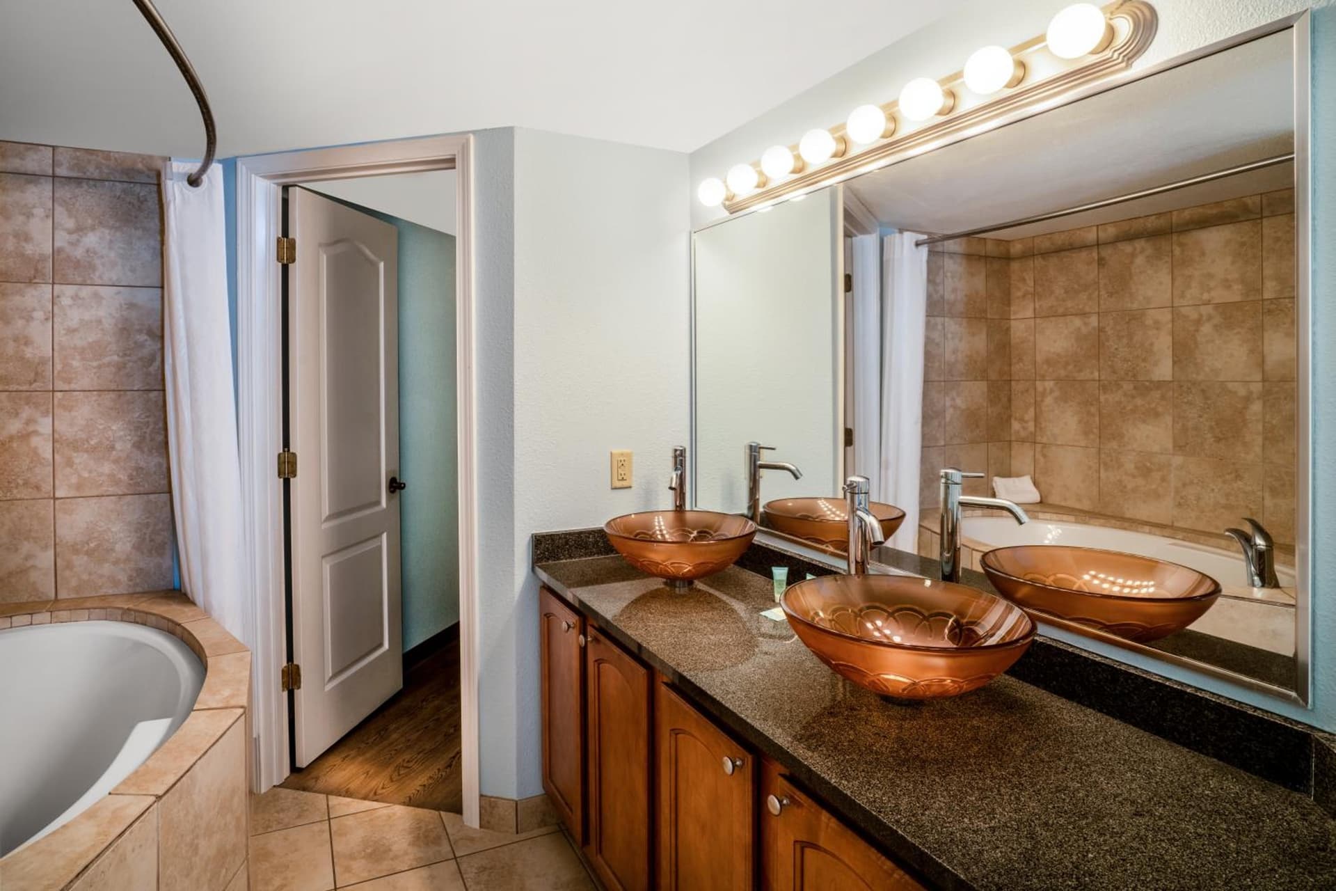 Palette Resort Myrtle Beach gallery photo in Myrtle Beach, SC — image 39