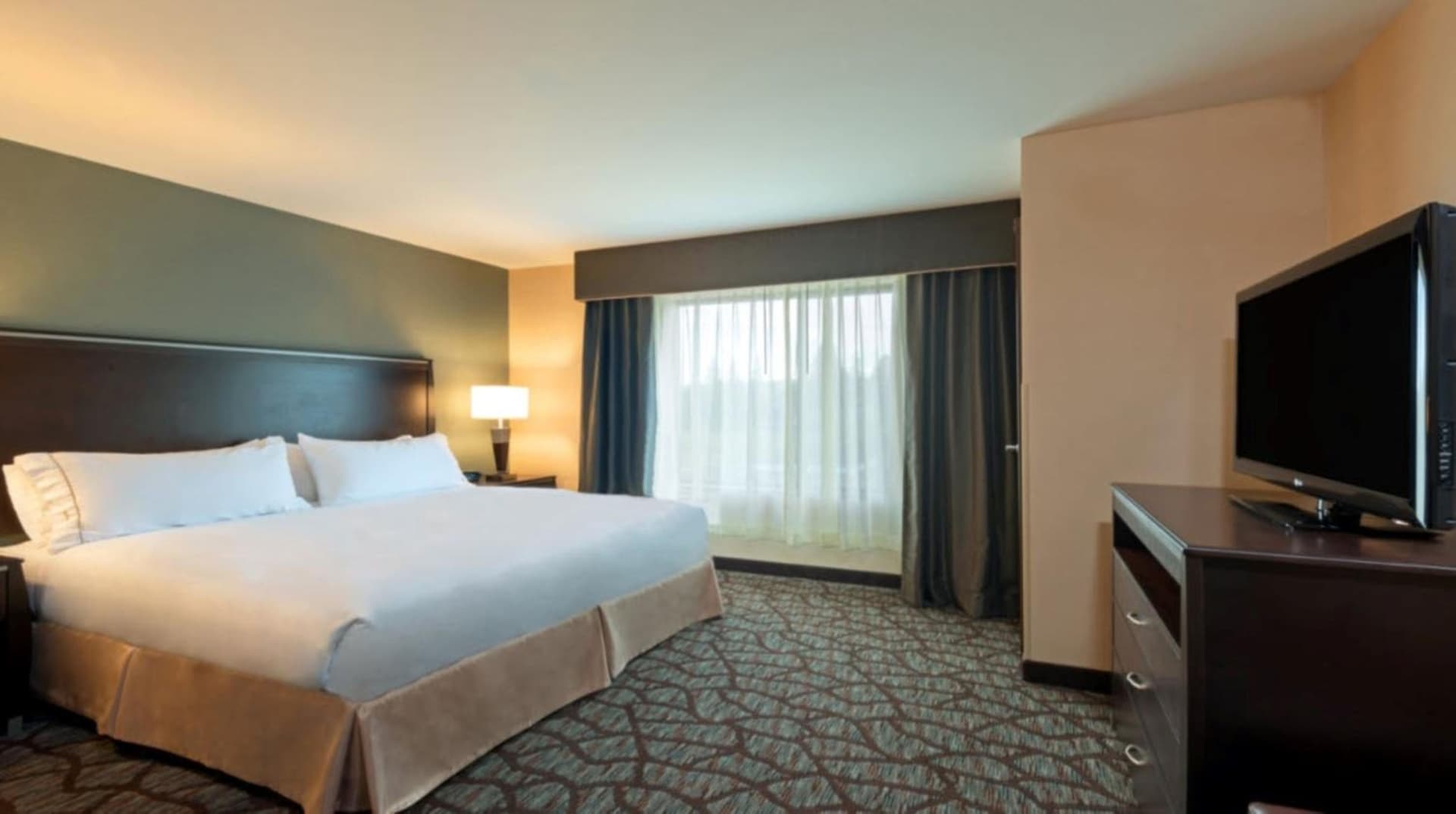Holiday Inn Express Hotel & Suites Butte by IHG property views in Butte, MT — gallery photo 3