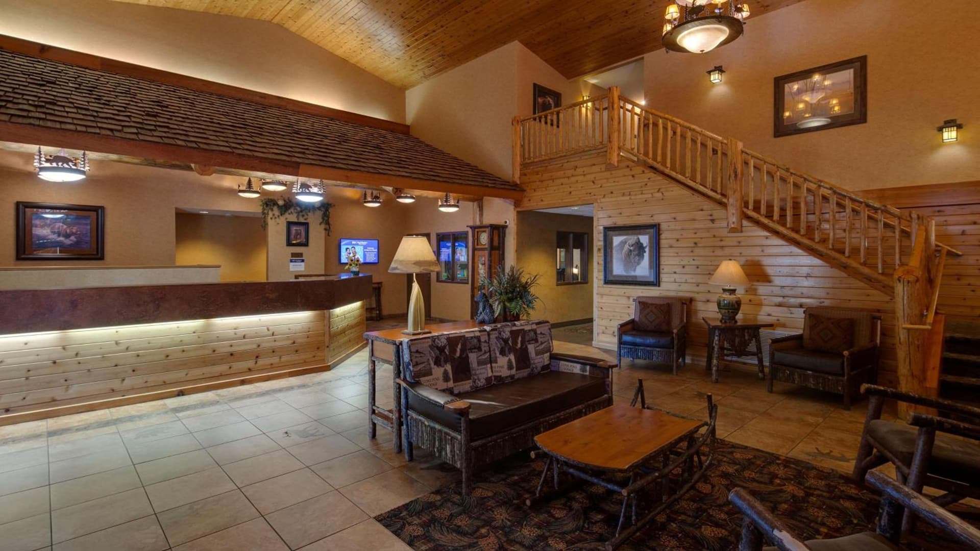 Best Western Plus Kelly Inn and Suites interior in Fargo, ND — gallery photo 2