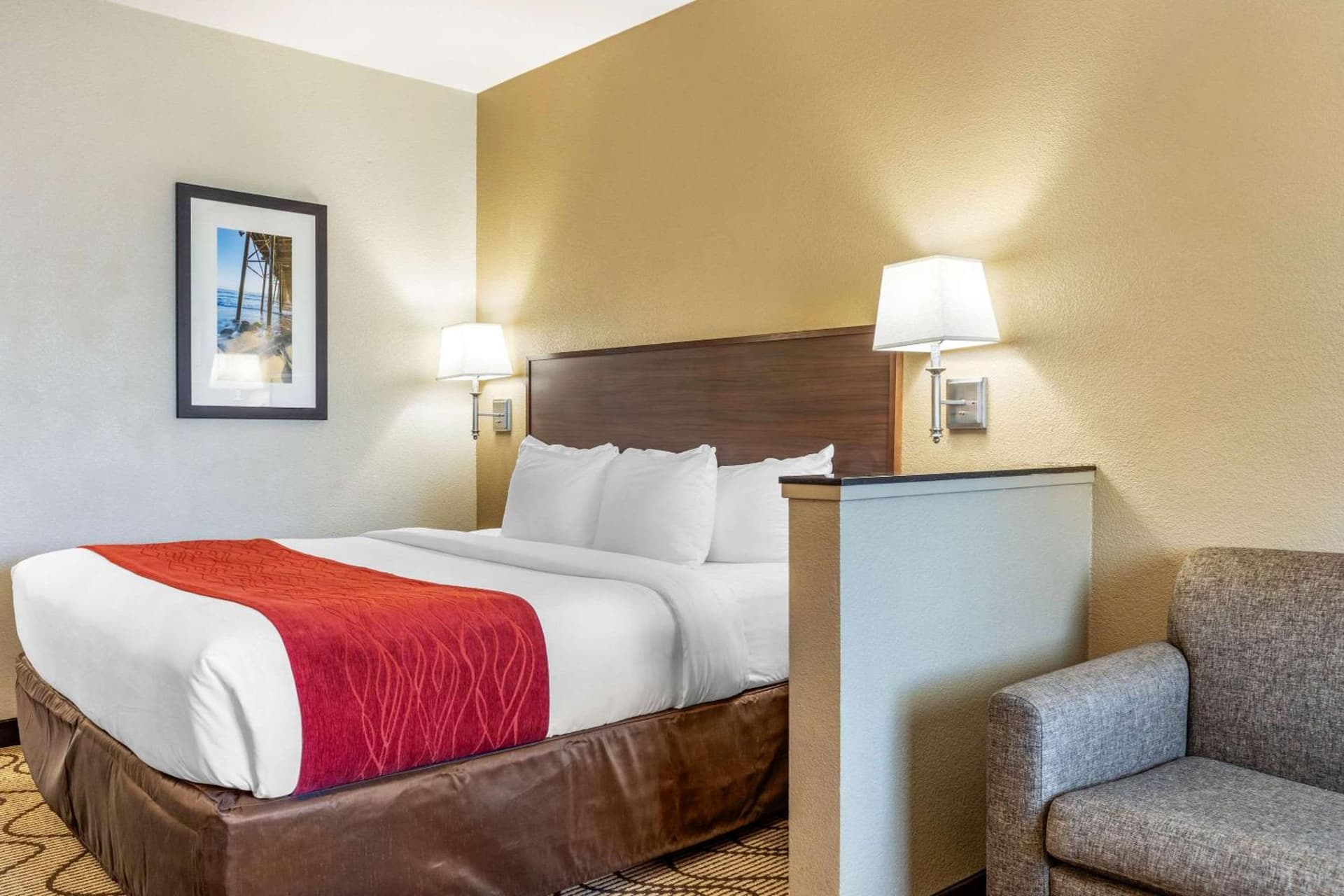 Comfort Inn & Suites Orange County John Wayne Airport gallery photo in Santa Ana, CA — image 42