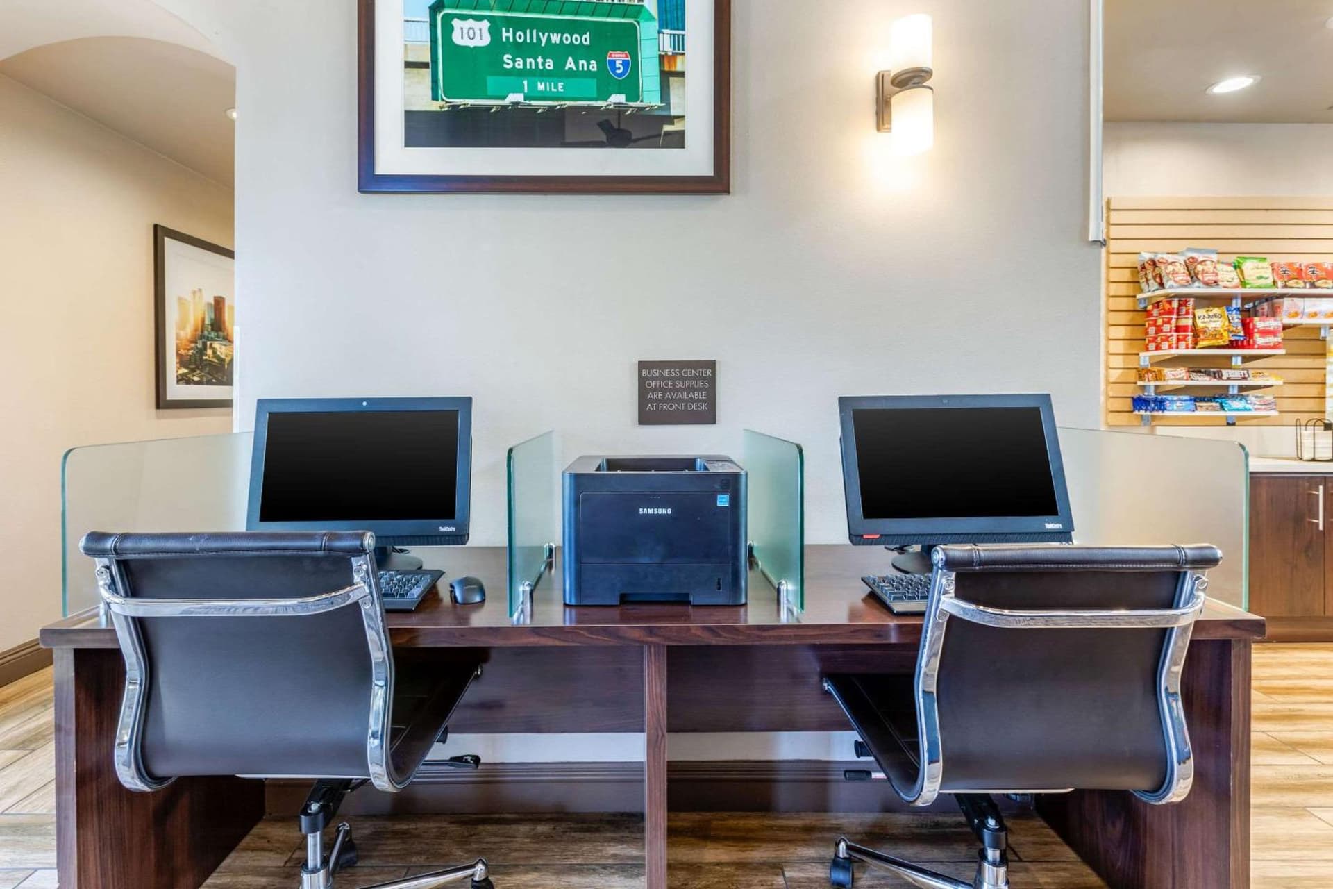 Comfort Inn & Suites Orange County John Wayne Airport gallery photo in Santa Ana, CA — image 8