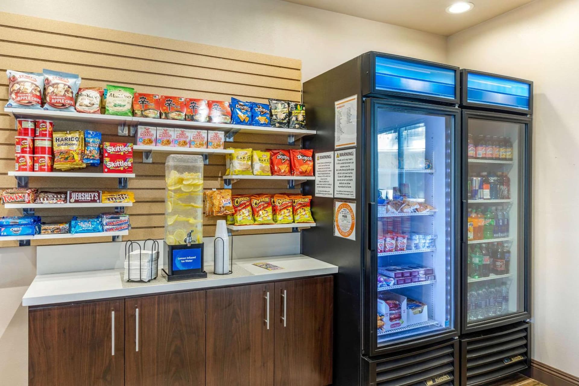 Comfort Inn & Suites Orange County John Wayne Airport gallery photo in Santa Ana, CA — image 13
