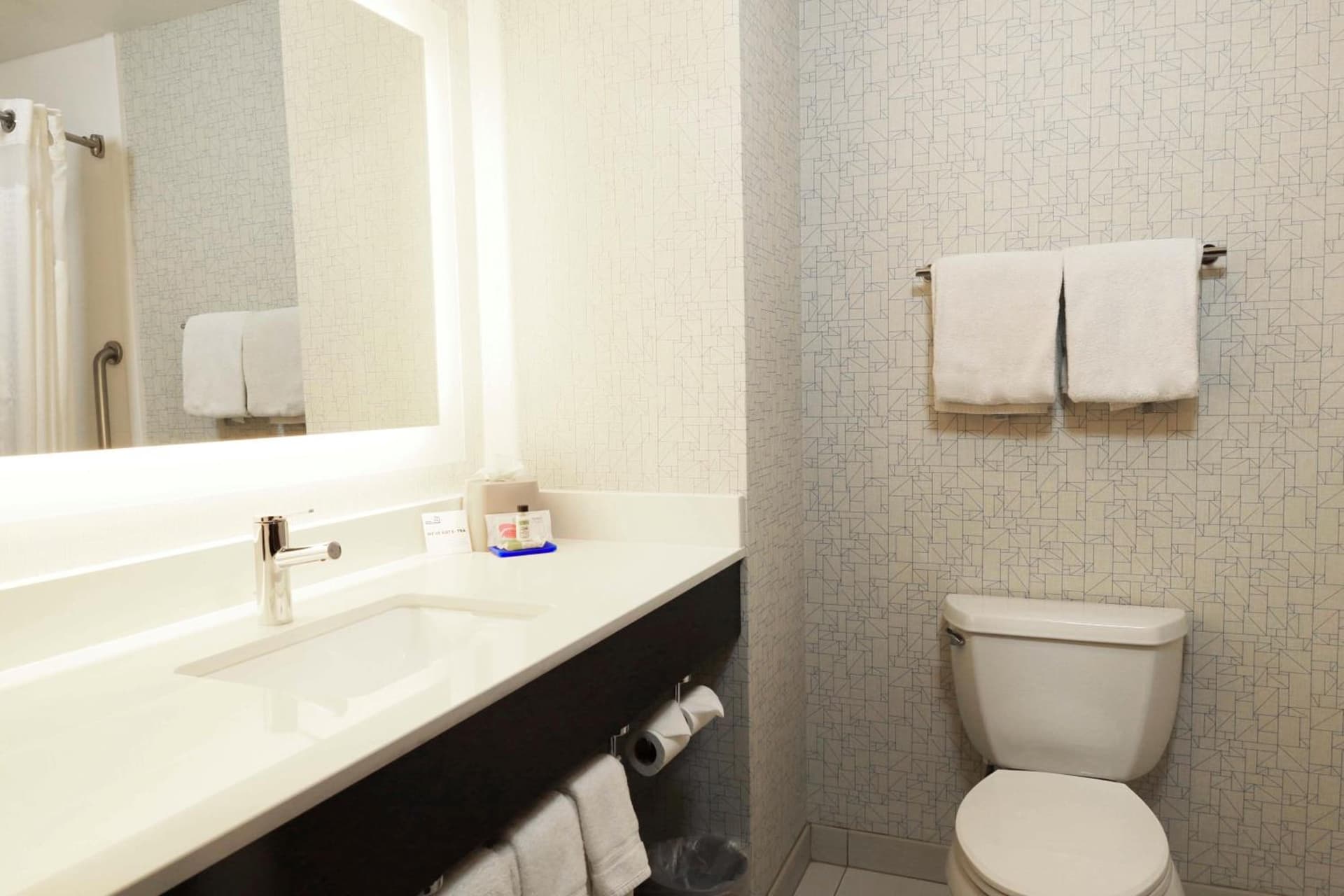 Holiday Inn Express Hotel & Suites Napa Valley-American Canyon by IHG gallery photo in American Canyon, CA — image 25