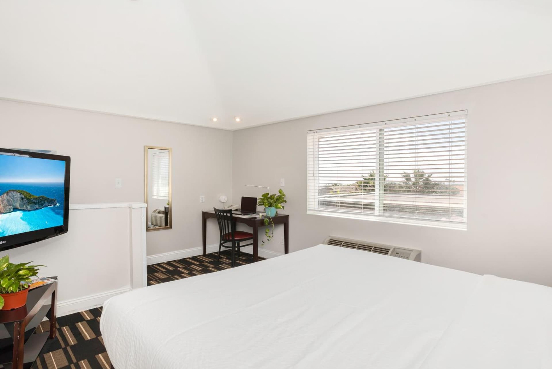 The Hotel Oceanside gallery photo in Oceanside, CA — image 78