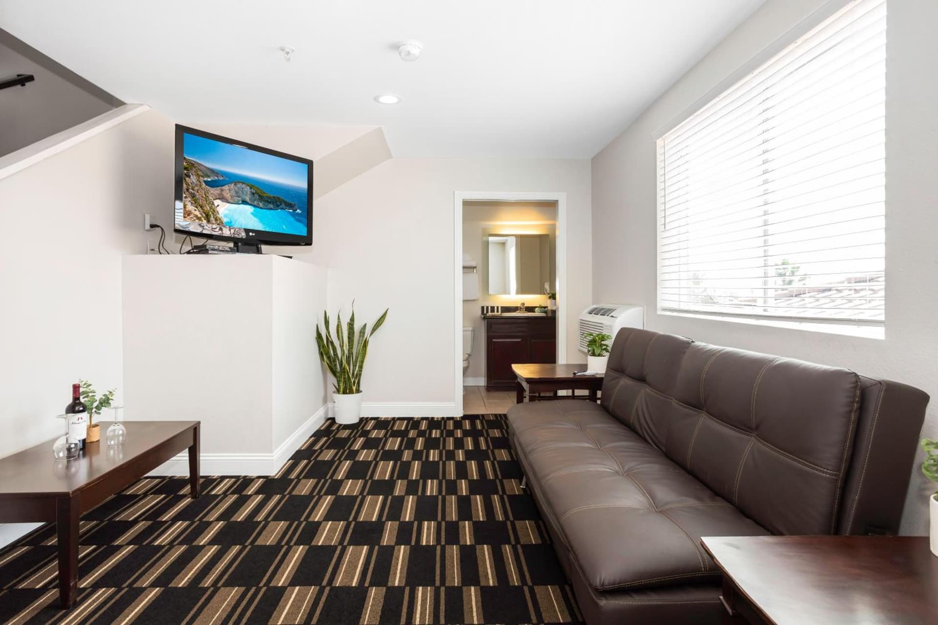 The Hotel Oceanside gallery photo in Oceanside, CA — image 37