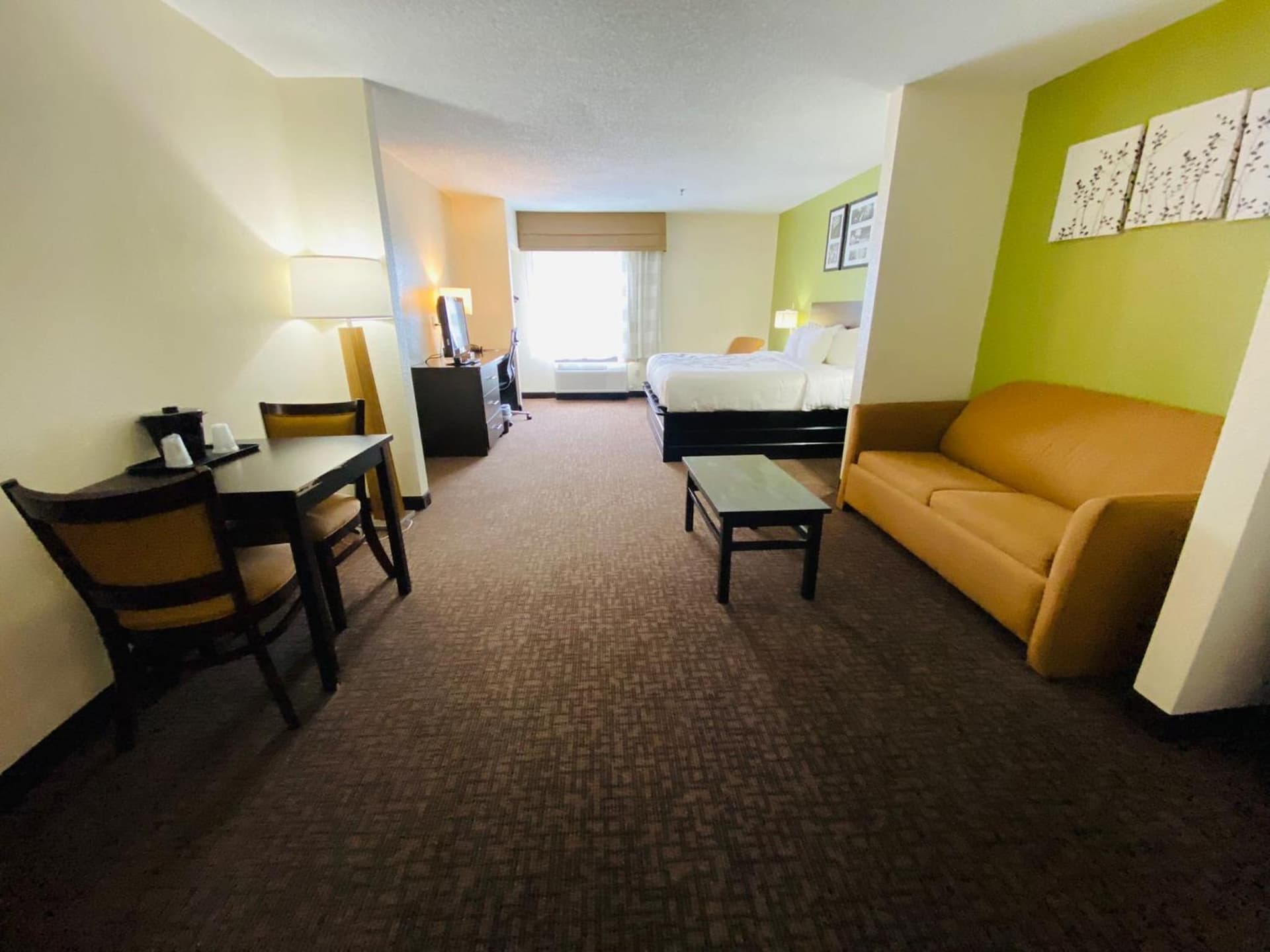 Sleep Inn & Suites Jacksonville near Camp Lejeune gallery photo in Jacksonville, NC — image 40