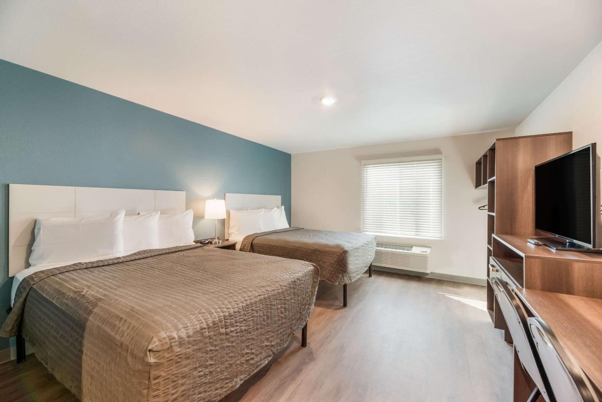 WoodSpring Suites Tucson-South interior in Tucson, AZ — gallery photo 2