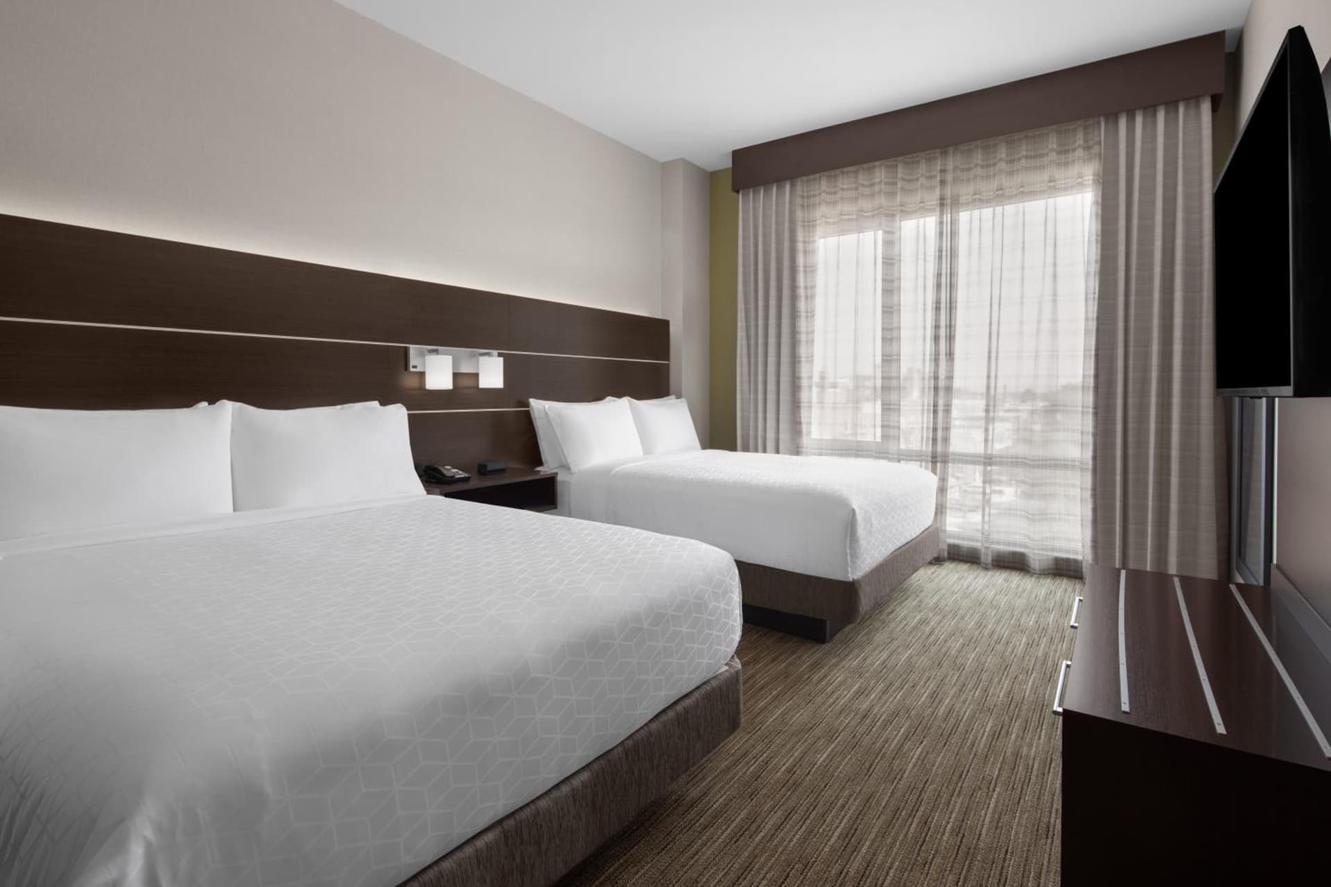 Holiday Inn Express & Suites Woodside LaGuardia Airport gallery photo in Queens, NY — image 49