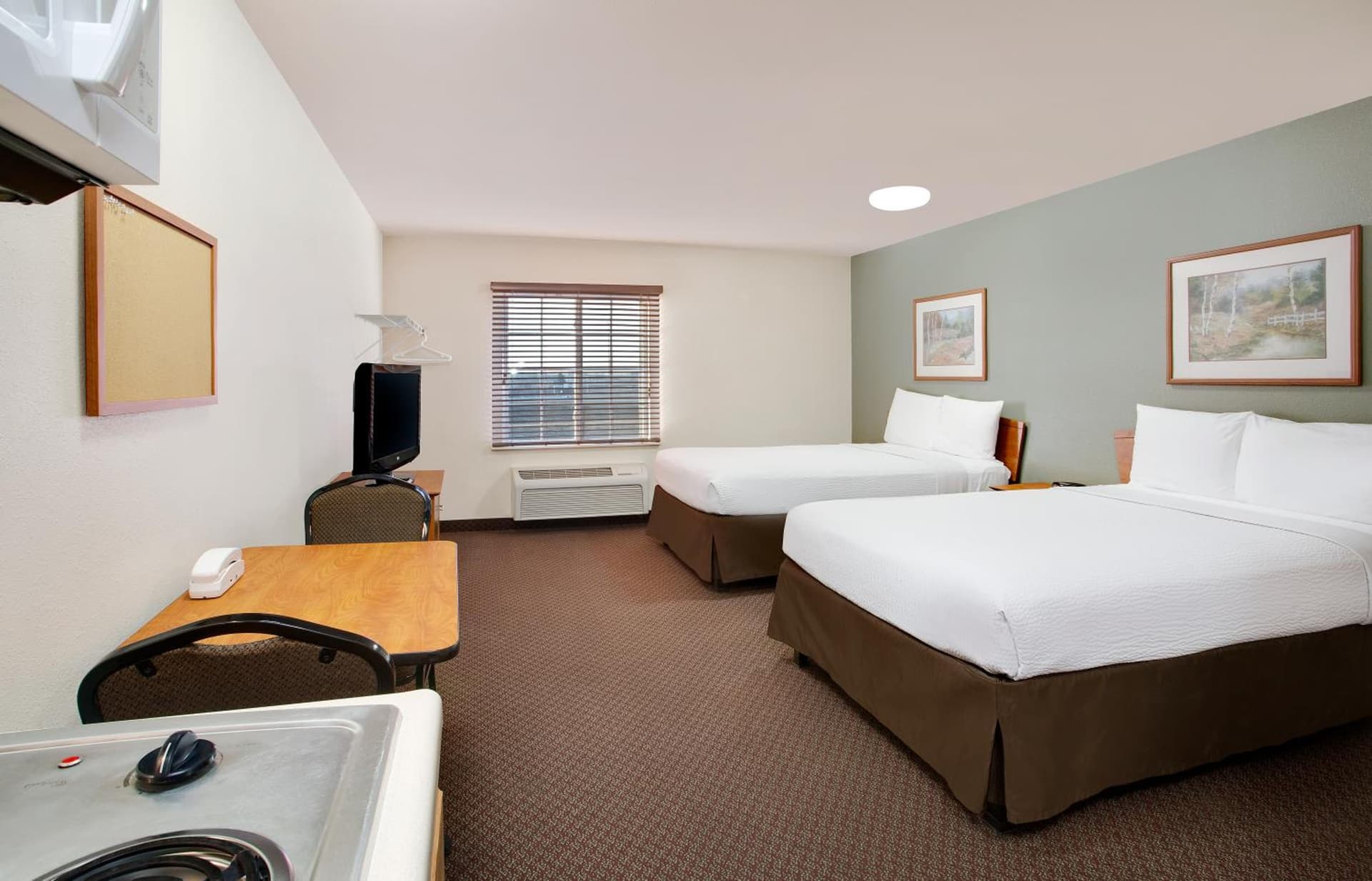 WoodSpring Suites Fort Wayne gallery photo in Fort Wayne, IN — image 10
