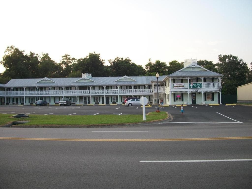 Key West Inn - Boaz featured exterior or lobby in Boaz, AL — similar hotel