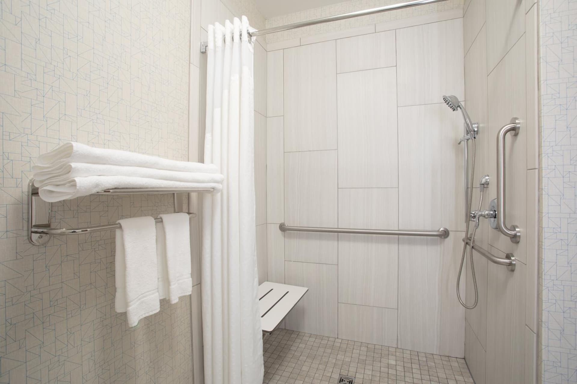 Holiday Inn Express Hotel & Suites Longmont by IHG gallery photo in Longmont, CO — image 36