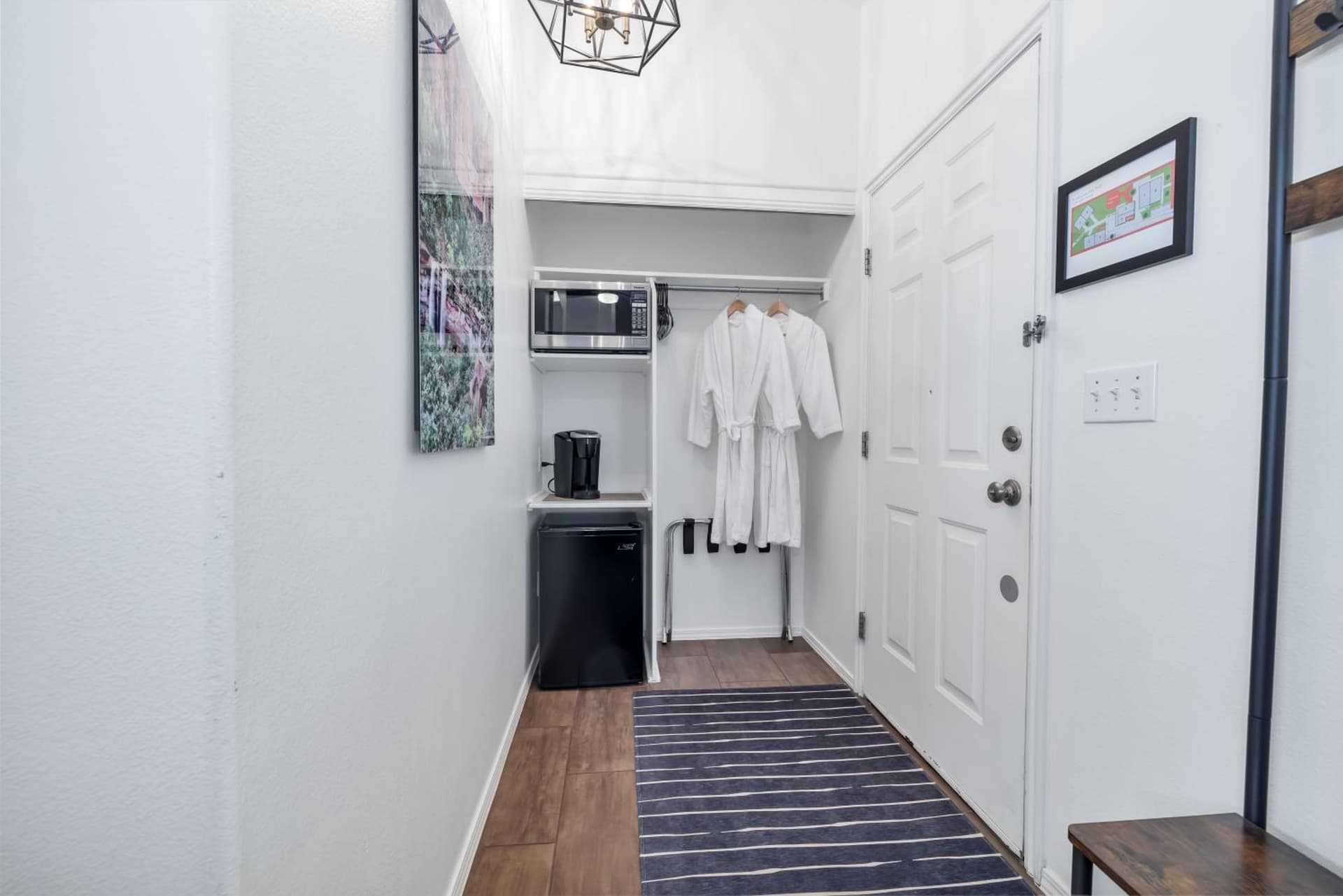Red Rock Inn Cottages interior in Springdale, UT — gallery photo 2