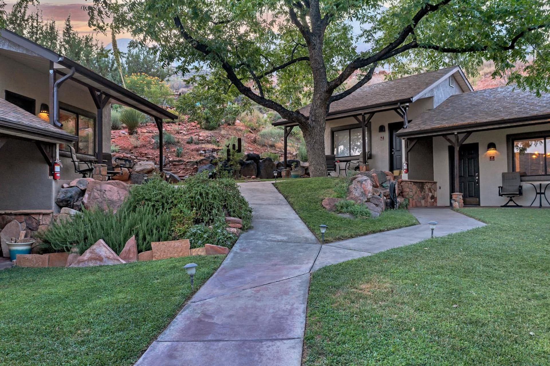 Red Rock Inn Cottages gallery photo in Springdale, UT — image 16