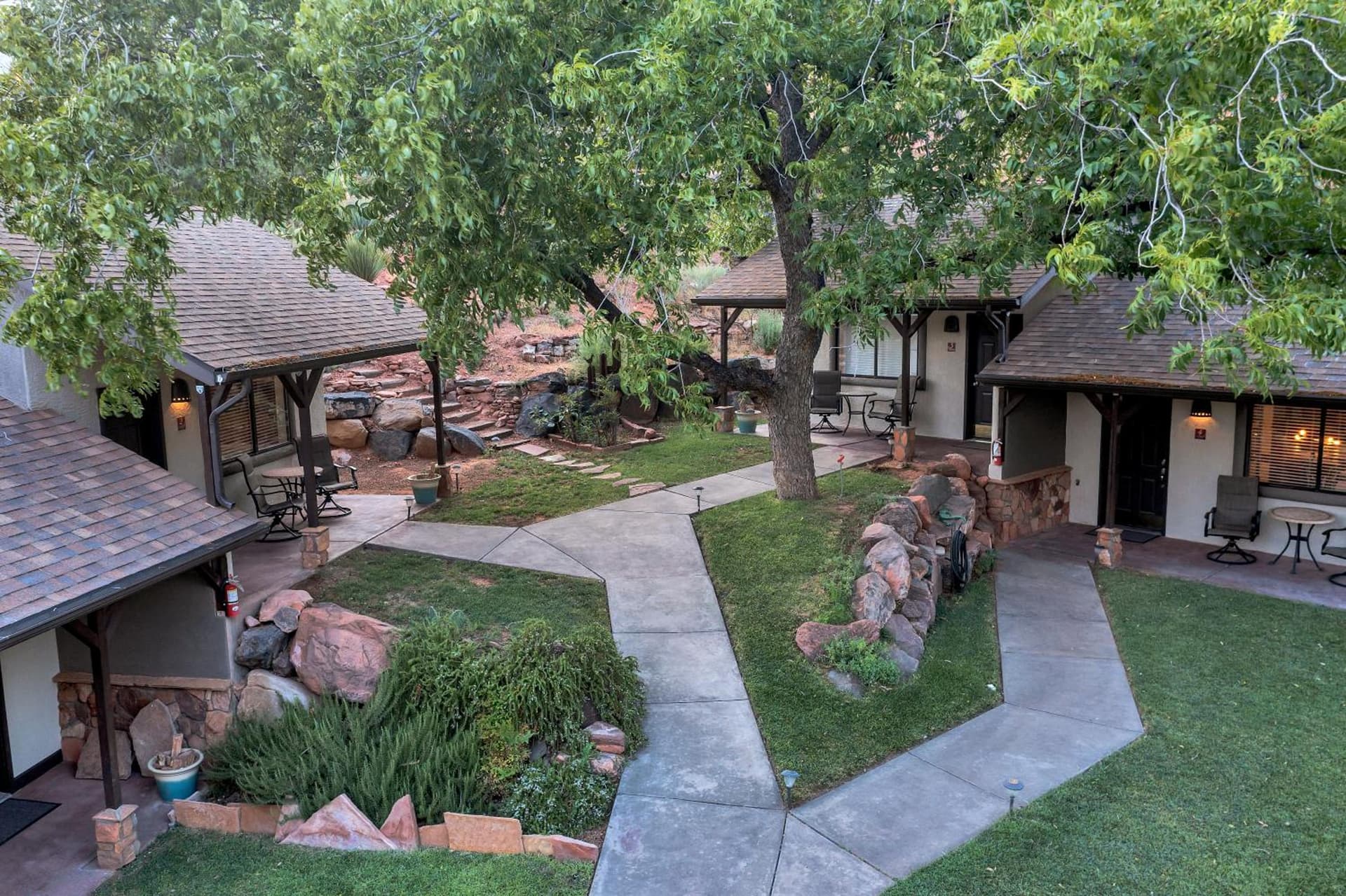 Red Rock Inn Cottages gallery photo in Springdale, UT — image 35