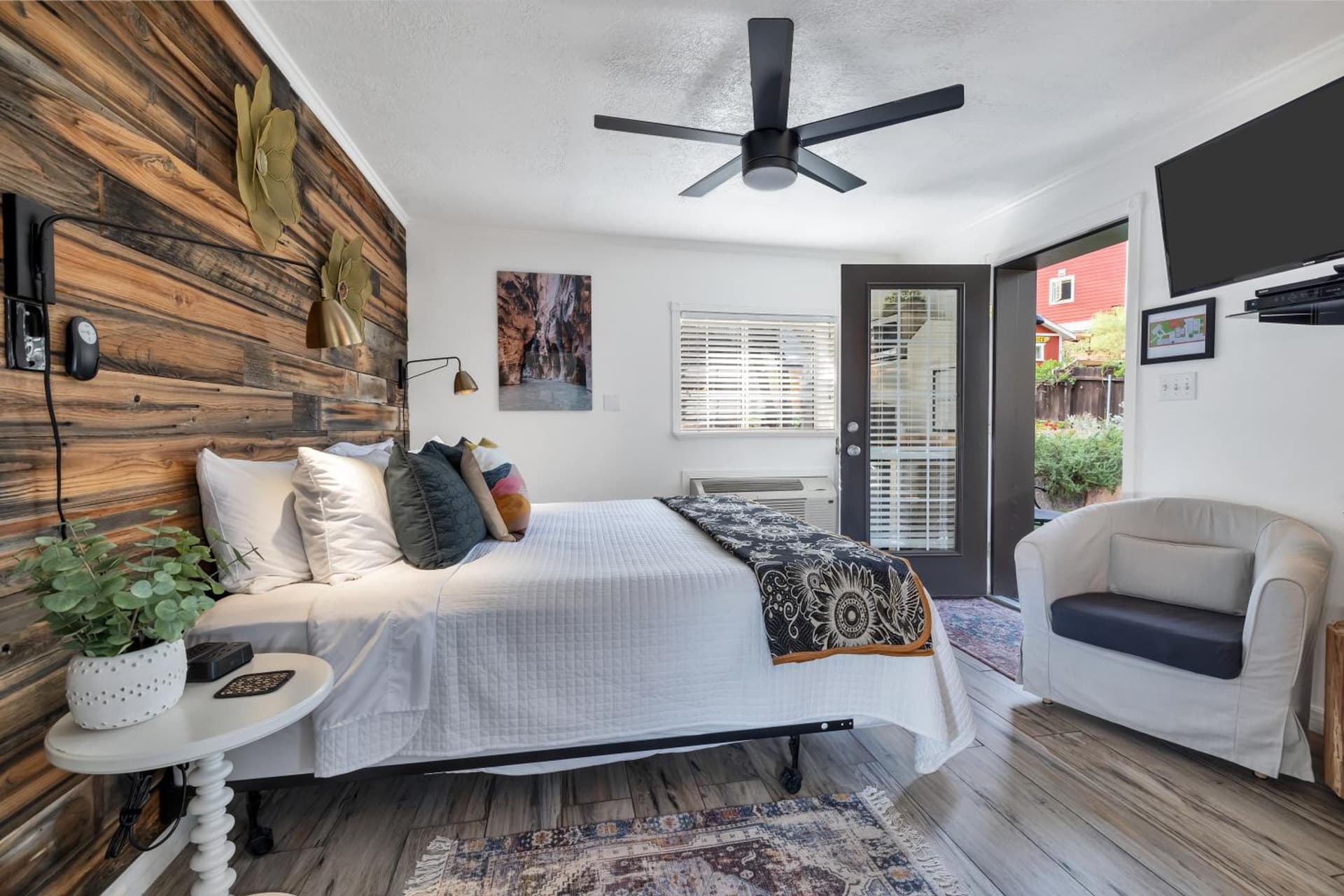 Red Rock Inn Cottages gallery photo in Springdale, UT — image 23