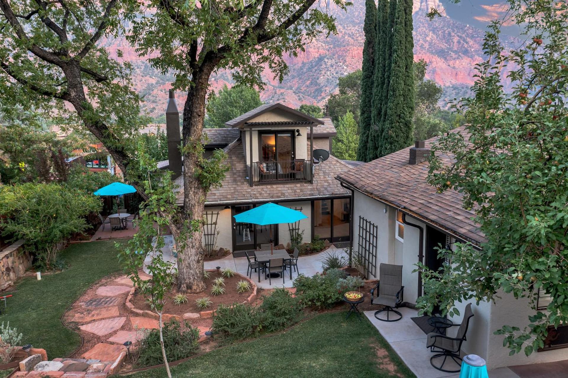 Red Rock Inn Cottages gallery photo in Springdale, UT — image 54
