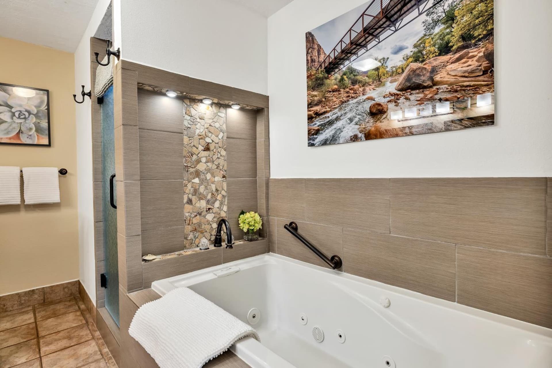 Red Rock Inn Cottages gallery photo in Springdale, UT — image 9