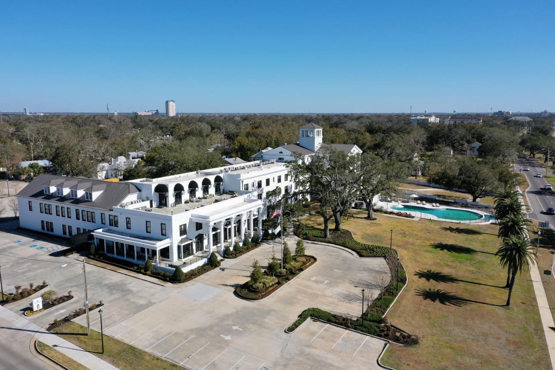 White House Hotel gallery photo in Biloxi, MS — image 59