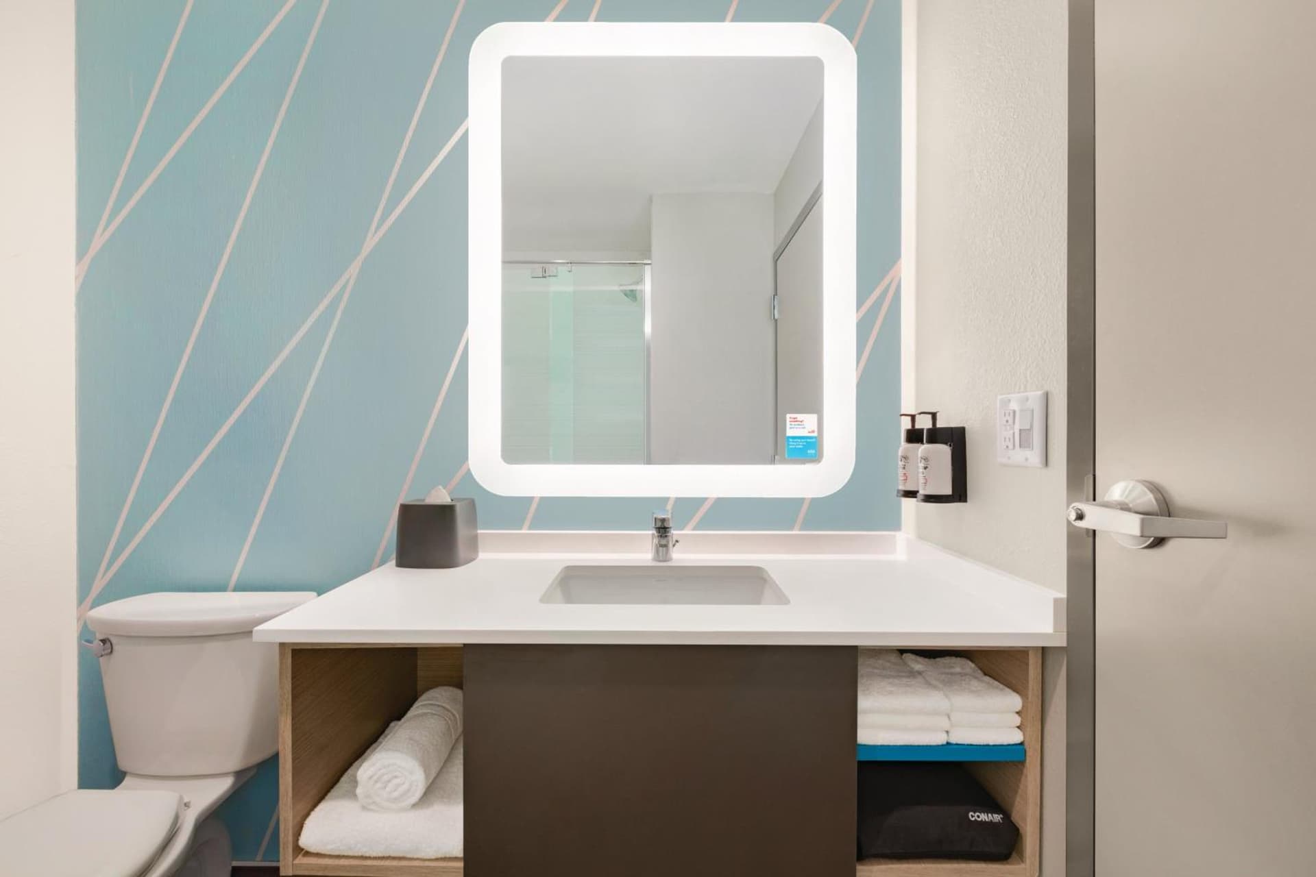 avid hotel Auburn - University Area by IHG gallery photo in Auburn, AL — image 13