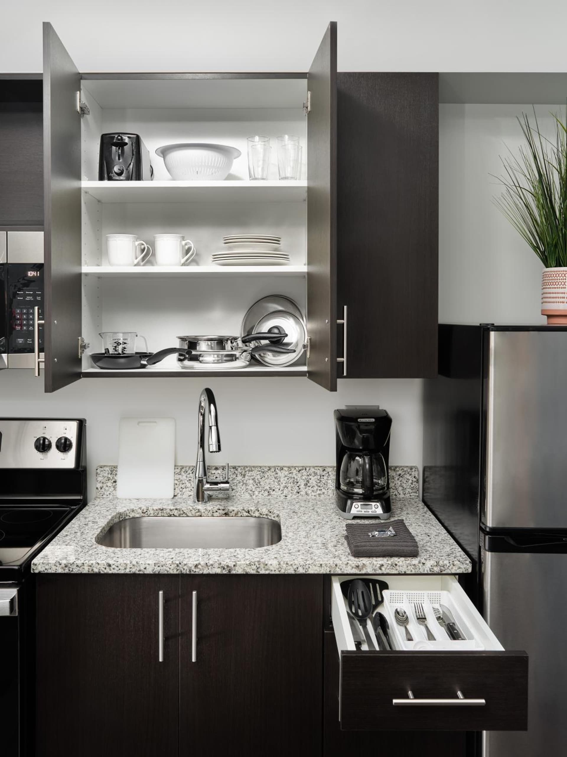 stayAPT Suites Rock Hill gallery photo in Rock Hill, SC — image 13