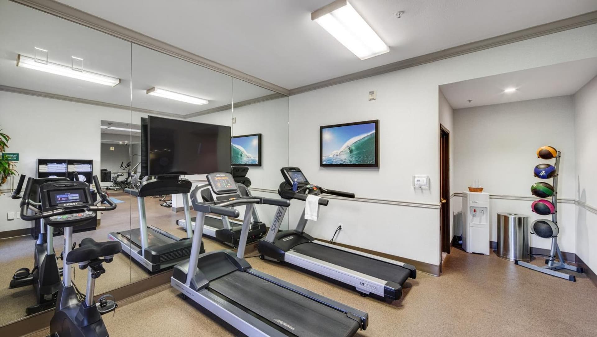 Ayres Hotel Seal Beach - Cypress gallery photo in Seal Beach, CA — image 5