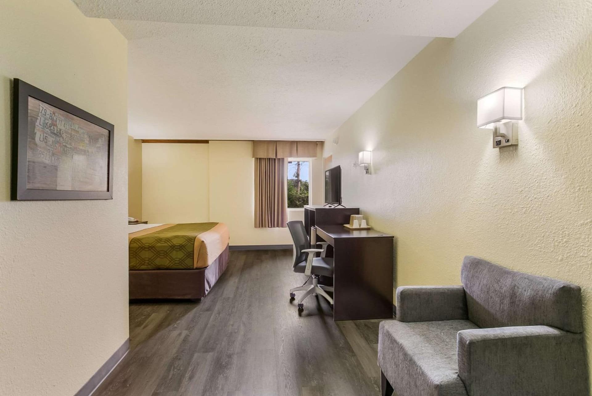 Inn at York gallery photo in York, PA — image 19