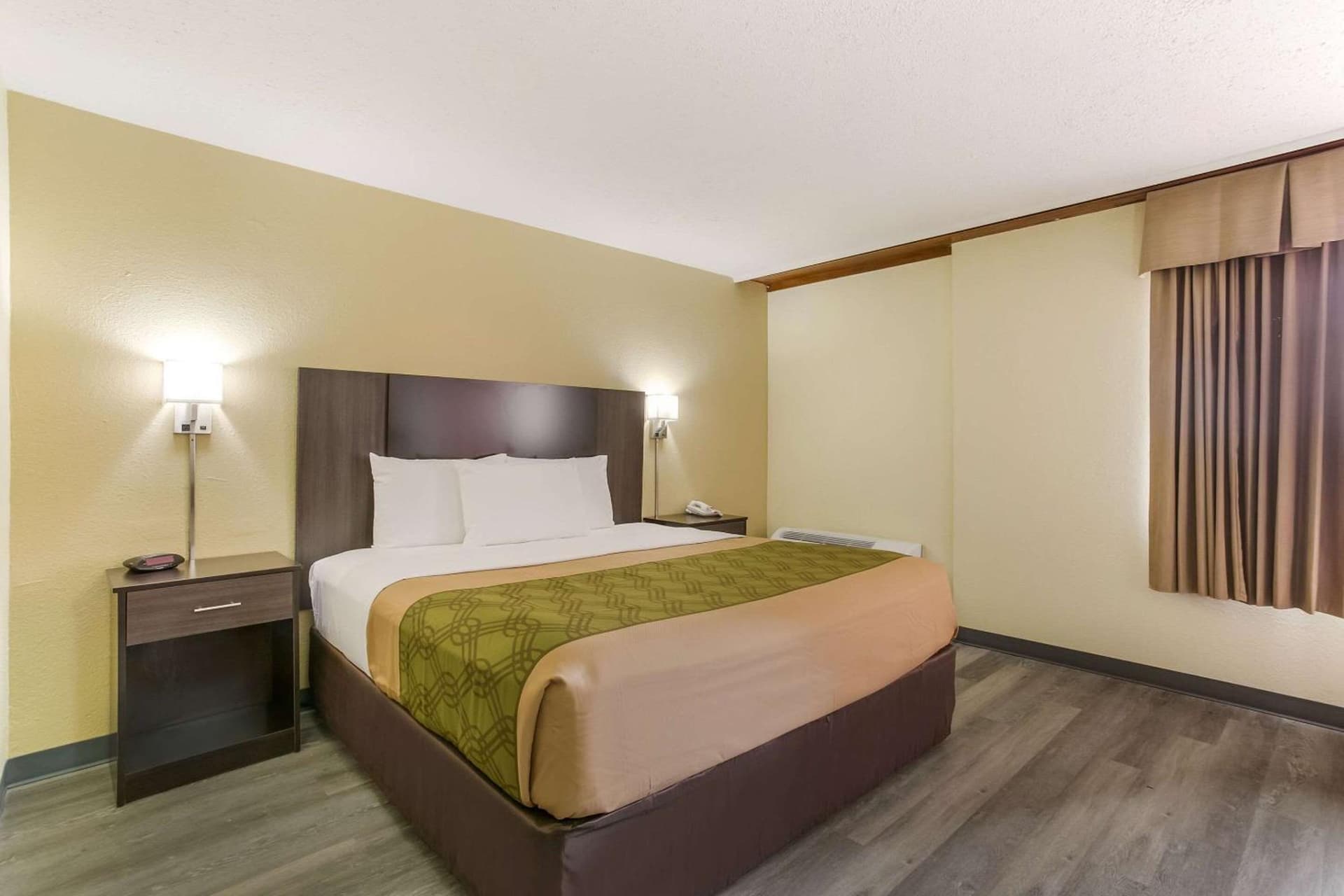 Inn at York gallery photo in York, PA — image 35