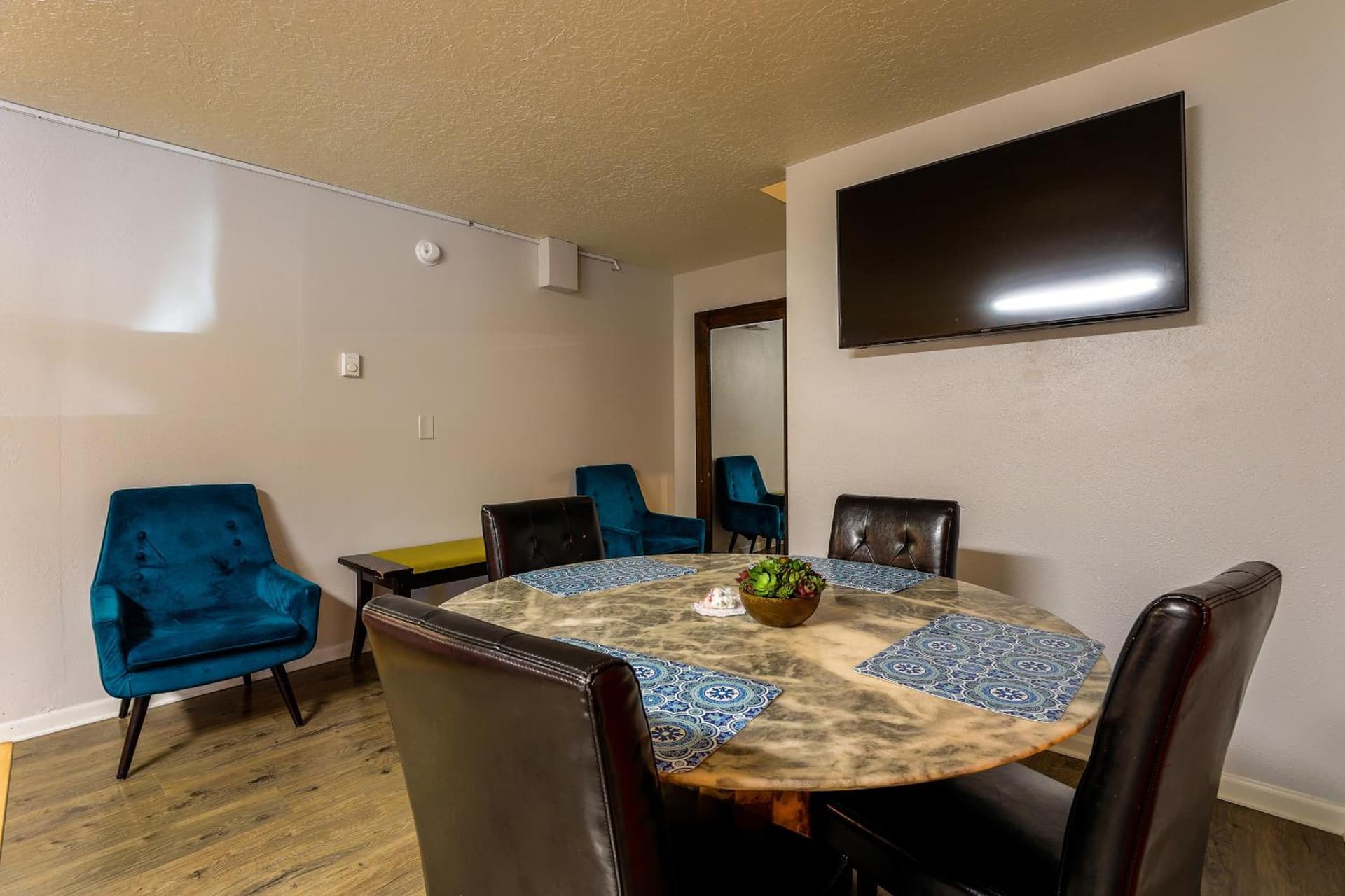 Coast River Inn by OYO Seaside property views in Seaside, OR — gallery photo 3
