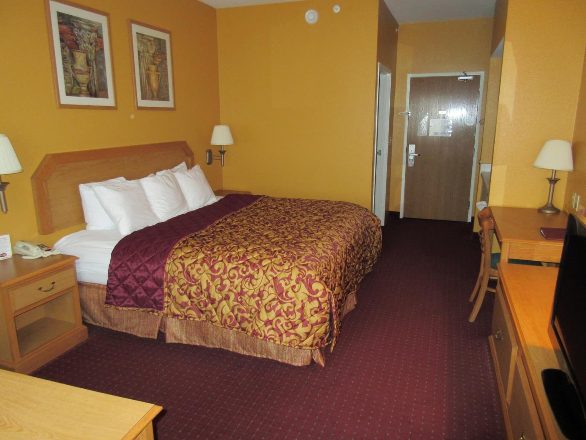 Parkfield Inn - Warsaw property views in Warsaw, MO — gallery photo 3