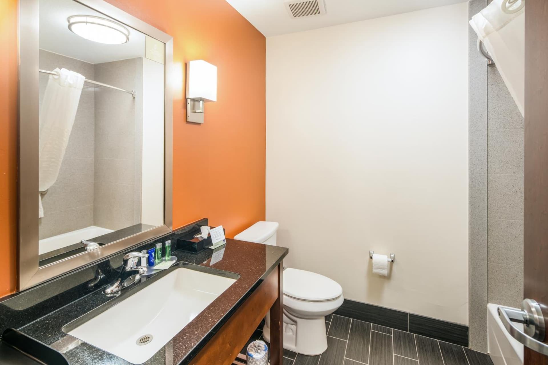 Sleep Inn & Suites Hurricane Zion Park Area gallery photo in Hurricane, UT — image 4
