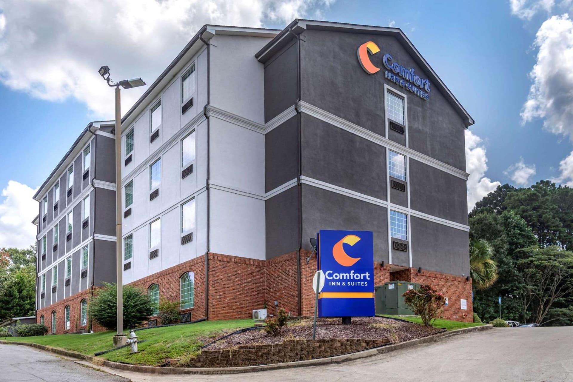 Comfort Inn & Suites Villa Rica interior in Villa Rica, GA — gallery photo 2