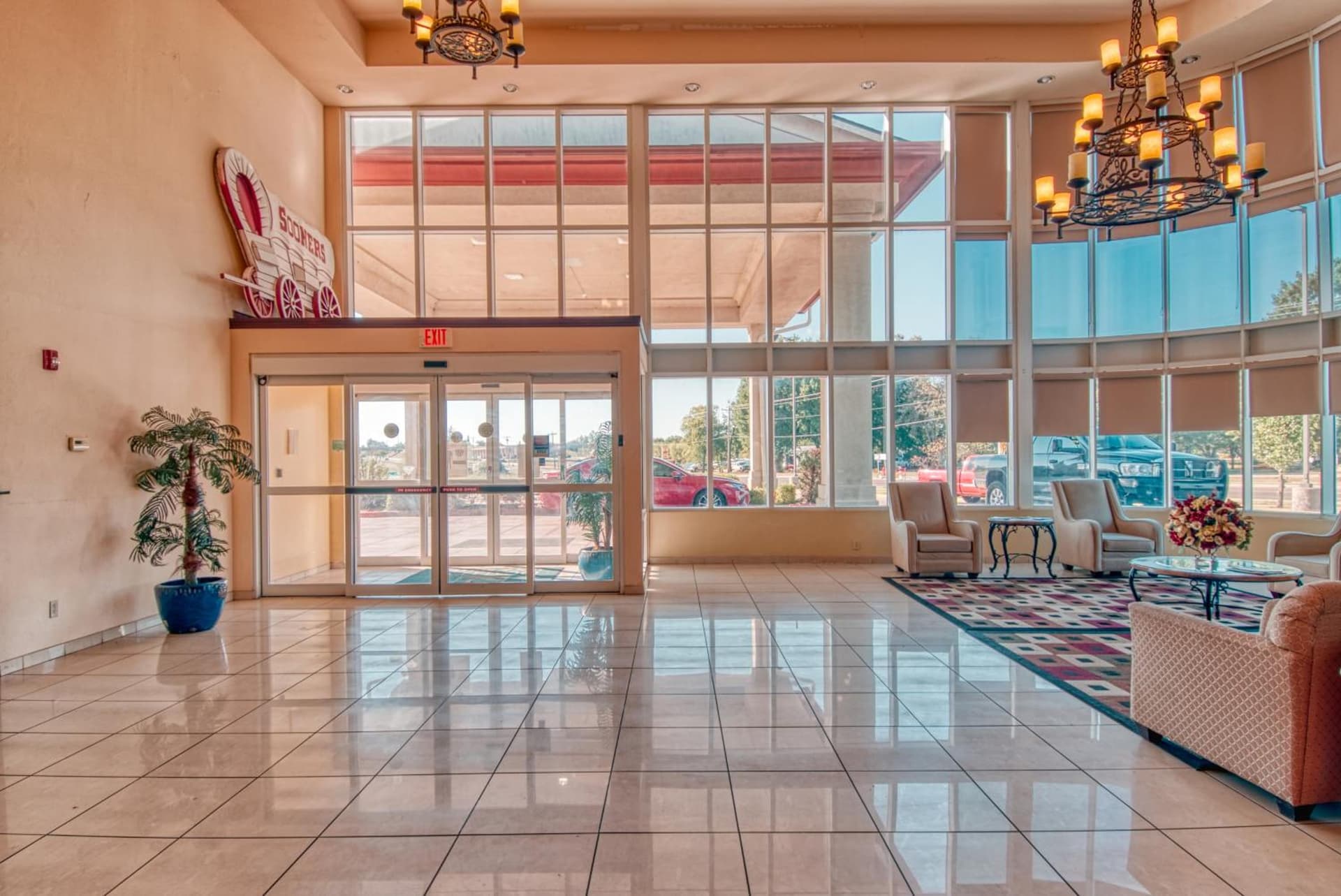 Express inn & suites gallery photo in Norman, OK — image 20