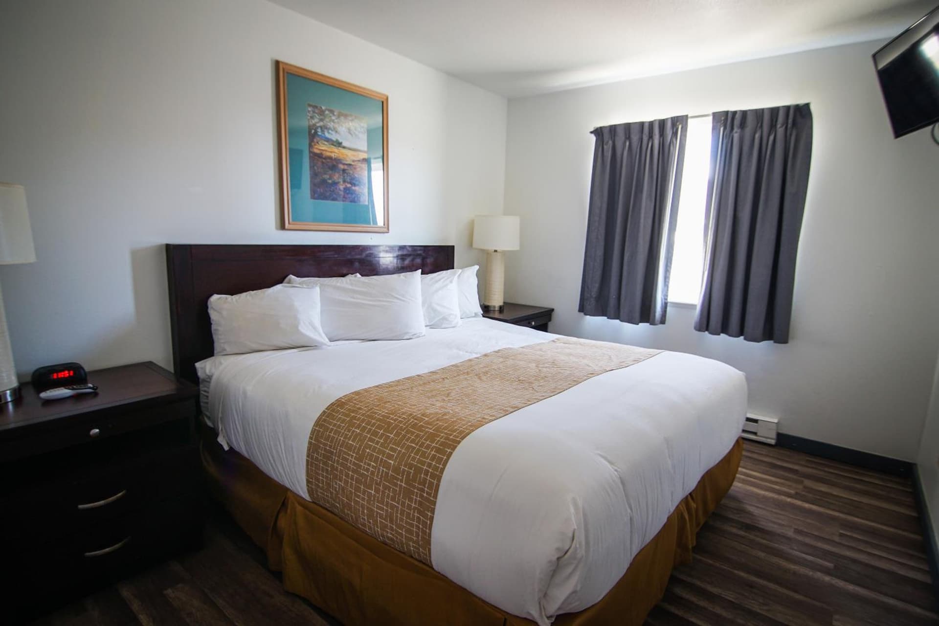 Travelodge by Wyndham Colorado Springs Airport - Peterson SFB gallery photo in Colorado Springs, CO — image 11