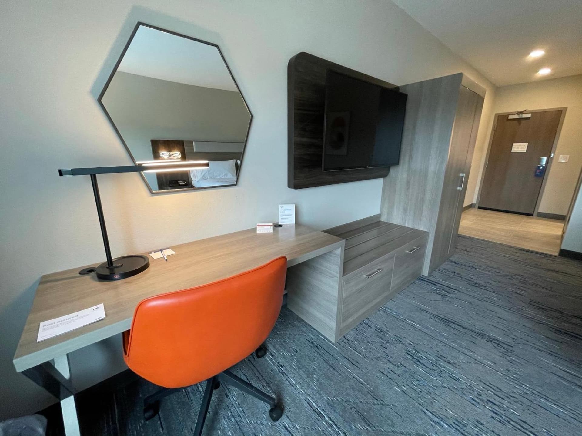 Holiday Inn Express & Suites - Ft. Smith - Airport by IHG property views in Fort Smith, AR — gallery photo 3