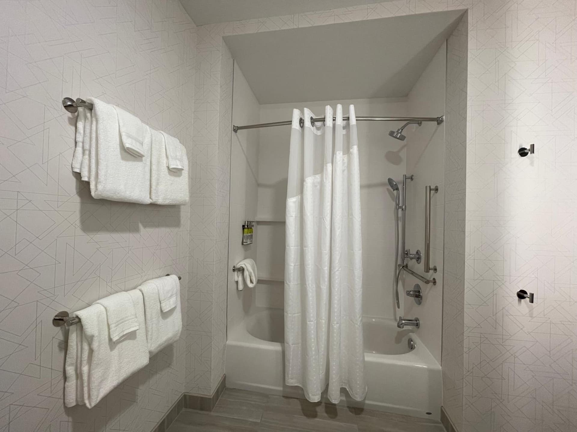 Holiday Inn Express & Suites - Ft. Smith - Airport by IHG gallery photo in Fort Smith, AR — image 23